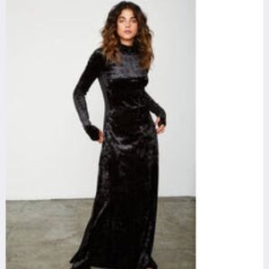 we are hah dress 2 impress long Elegant Black Velvet Dress XS